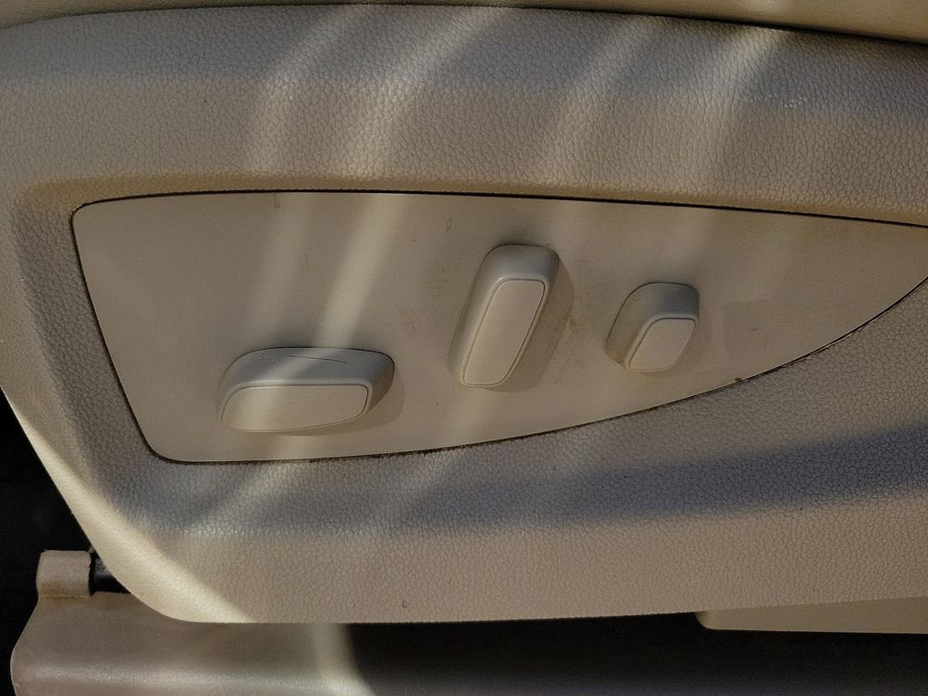 Used 2016 GMC Yukon Denali w/ Open Road Package image 20