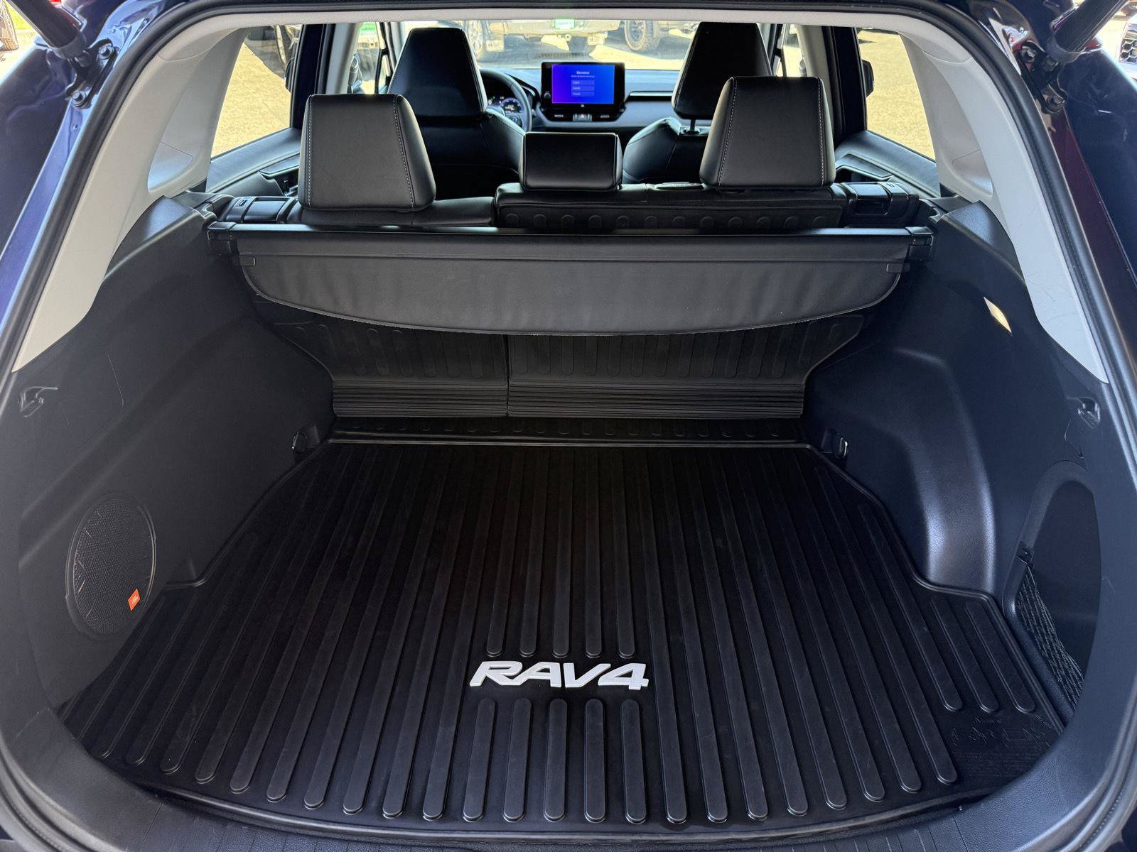 Used 2023 Toyota RAV4 Limited AWD/4WD image 15