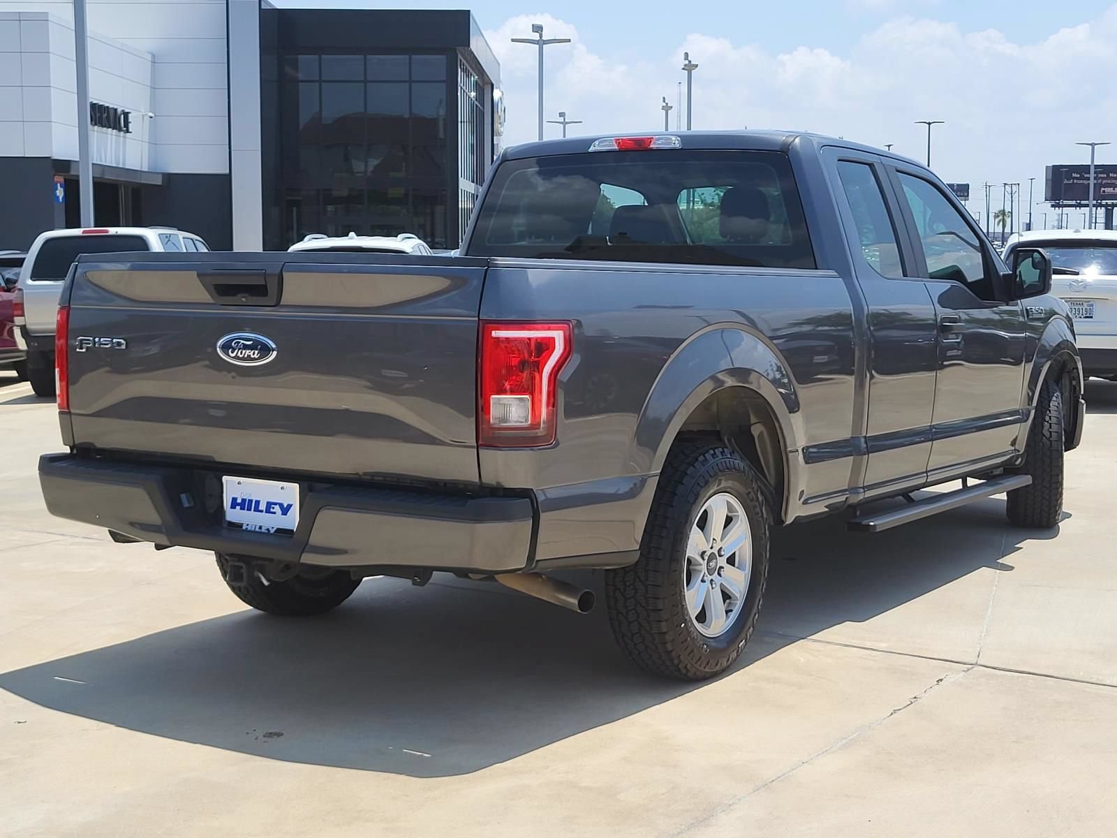 Used 2016 Ford F150 XL w/ Equipment Group 101A Mid RWD image 4