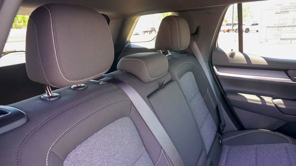 Used 2026 GMC Terrain Elevation w/ Technology Package II image 16