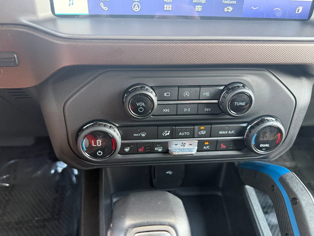 Used 2023 Ford Bronco Outer Banks w/ Sasquatch Package AWD/4WD image 33