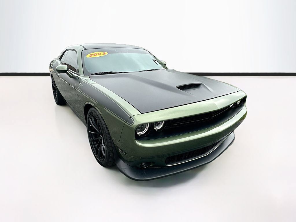 Used 2023 Dodge Challenger R/T Scat Pack w/ T/A Package RWD image 3