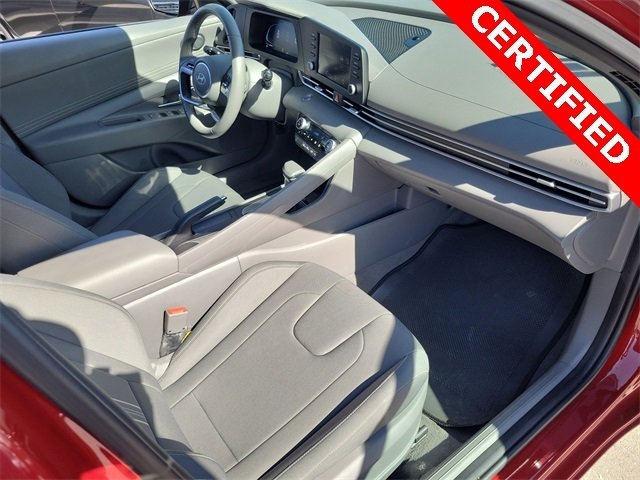 Certified 2025 Hyundai Elantra Sport image 14