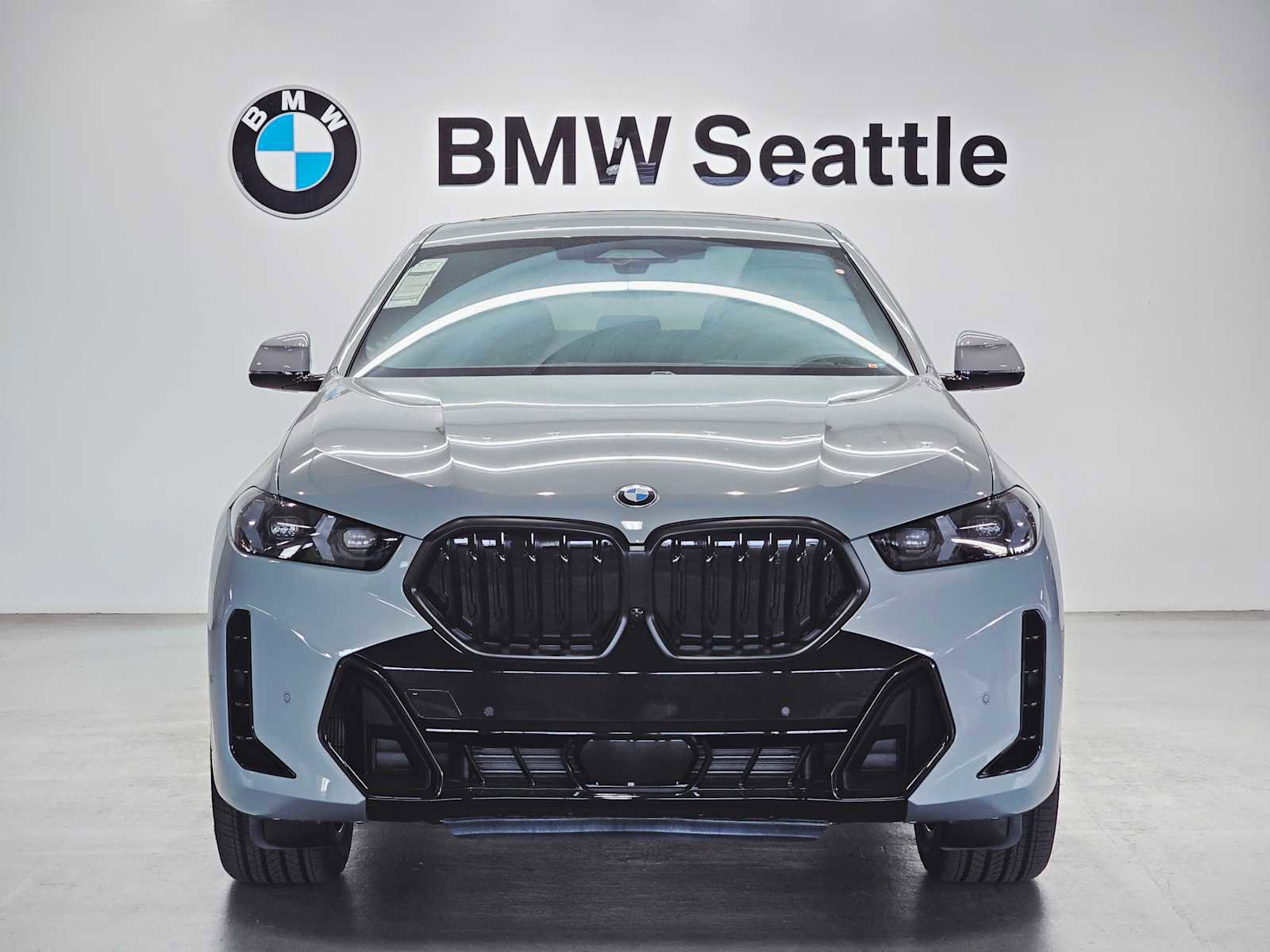 New 2026 BMW X6 xDrive40i w/ Executive Package image 6