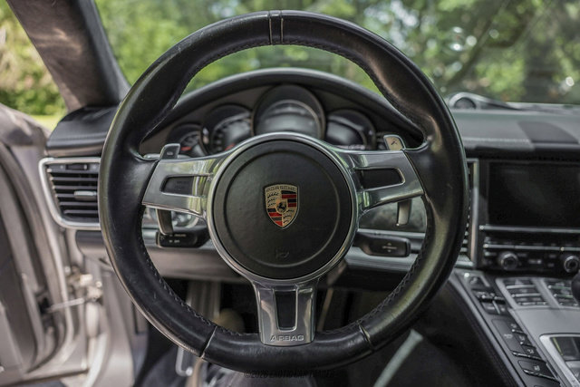 Used 2016 Porsche Panamera GTS AWD/4WD image 25