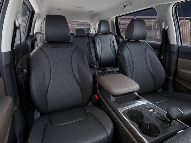 New 2025 Kia Carnival FWD image 15
