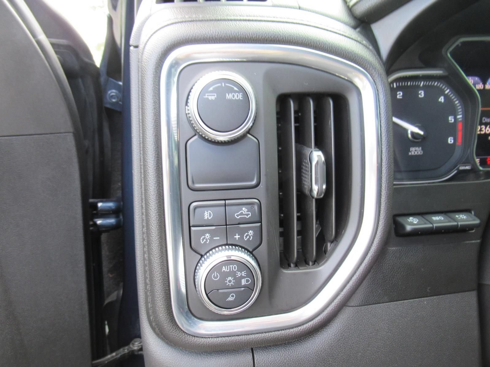 Used 2020 GMC Sierra 1500 Denali w/ Denali Ultimate Package RWD image 17