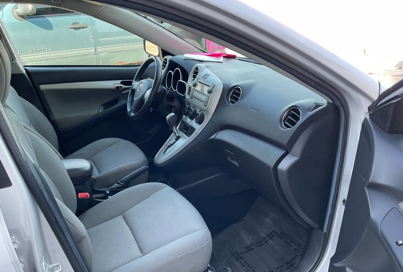 Used 2009 Toyota Matrix S image 29
