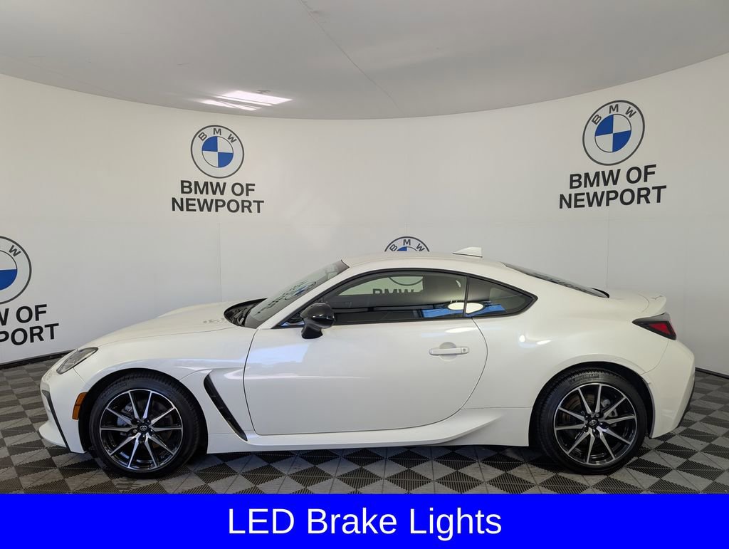 Used 2023 Toyota GR86 w/ ALL Weather Mat Package (TMS) image 5