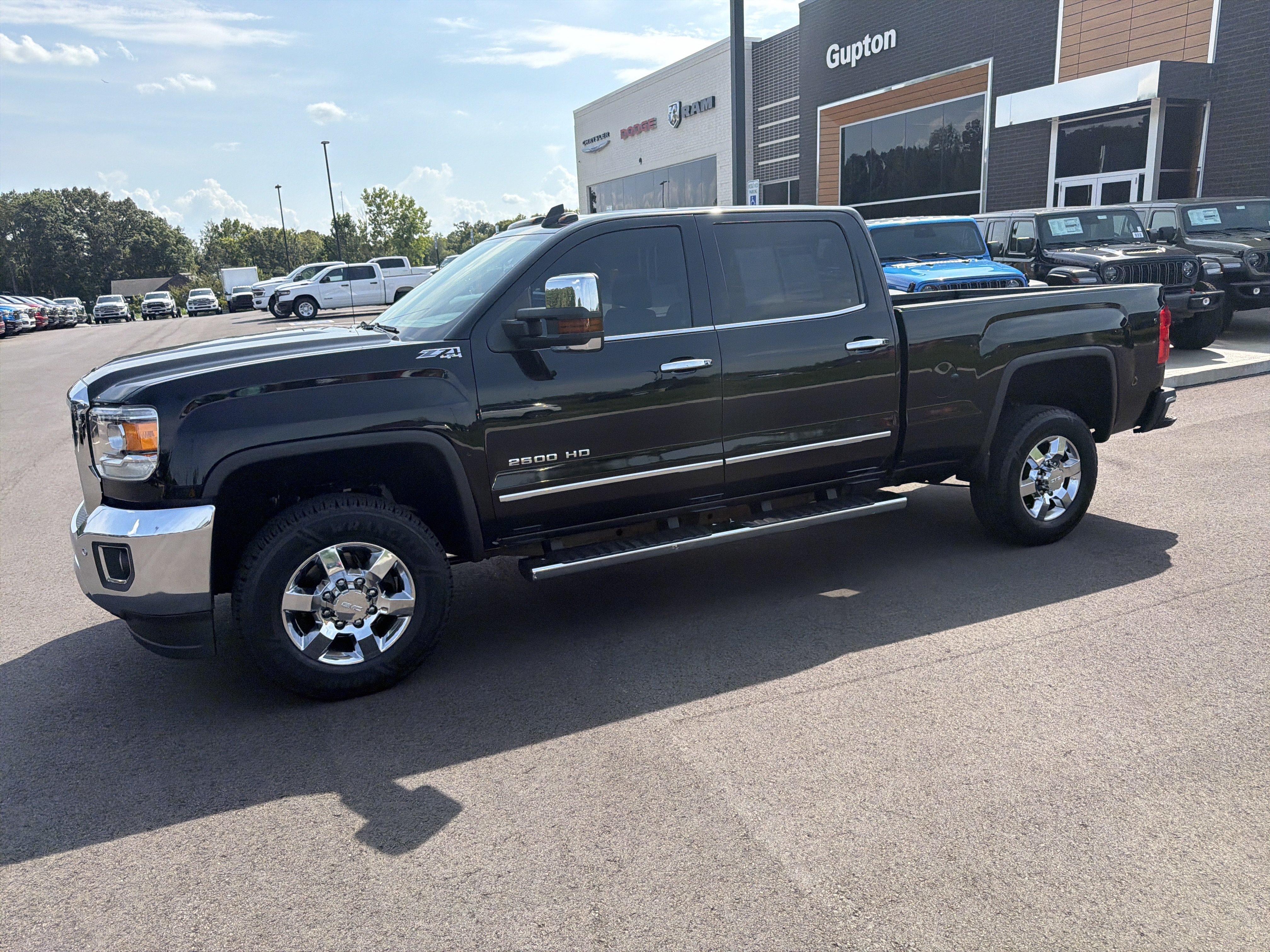Used 2019 GMC Sierra 2500 SLT AWD/4WD image 21