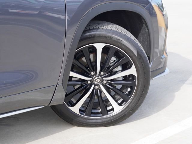 Certified 2021 Toyota Highlander XSE image 7