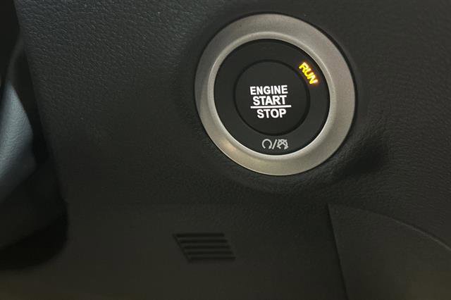 New 2026 Chrysler Pacifica Limited w/ Uconnect Theater Family Group image 20