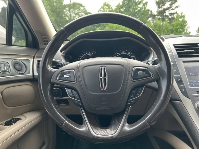 Used 2019 Lincoln MKZ Reserve FWD image 20