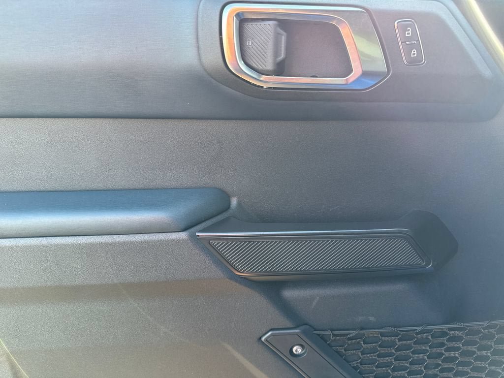 Used 2024 Ford Bronco Outer Banks AWD/4WD image 16