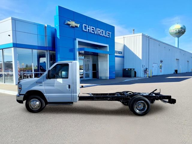Used 2012 Ford E-450 and Econoline 450 Super Duty image 7