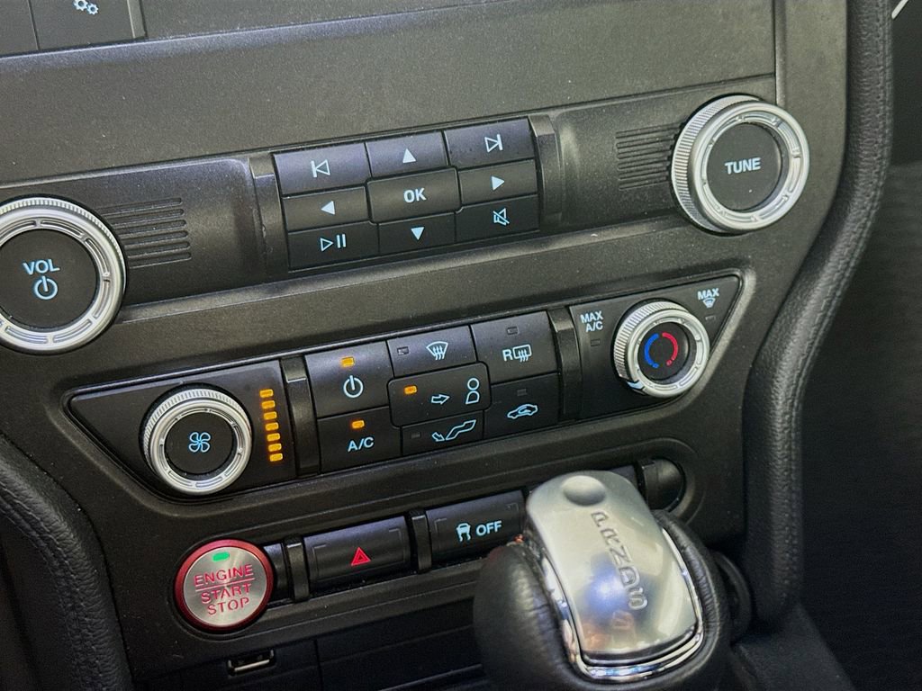 Used 2021 Ford Mustang EcoBoost image 15
