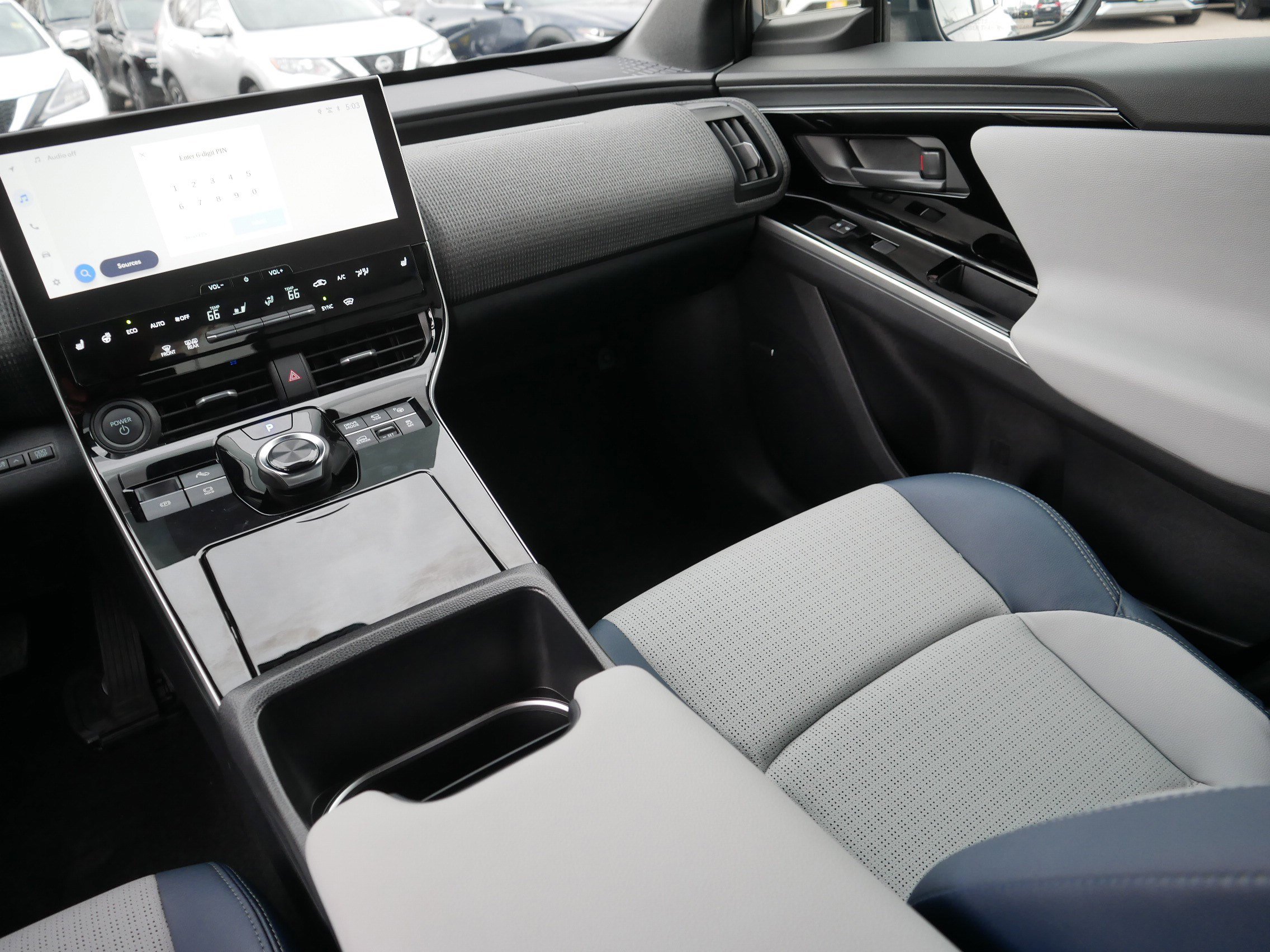 Used 2024 Subaru Solterra Limited image 11