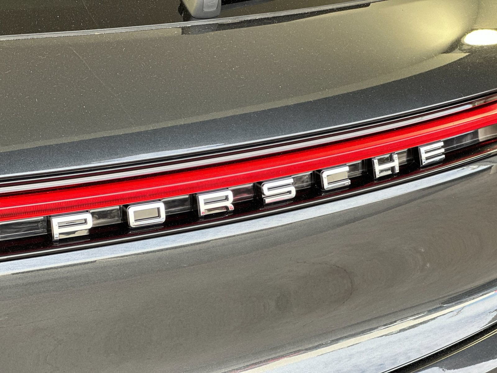 Certified 2023 Porsche Macan AWD/4WD image 34