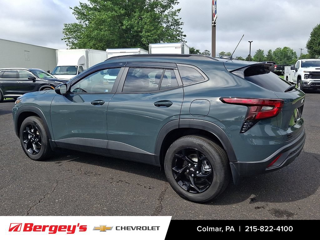 Certified 2026 Chevrolet Trax LT w/ Midnight Edition FWD image 8