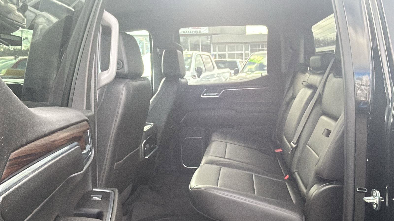 Used 2023 GMC Sierra 1500 SLT image 34