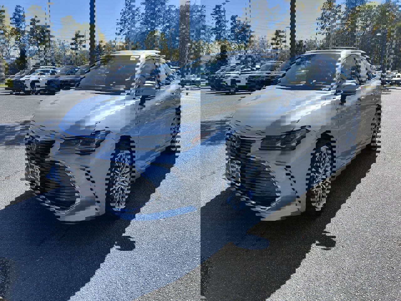 Used 2021 Toyota Avalon Limited w/ Advanced Safety Package image 5