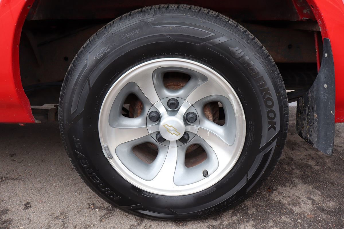 Used 2000 Chevrolet S10 Pickup LS w/ Preferred Equipment Group RWD image 31