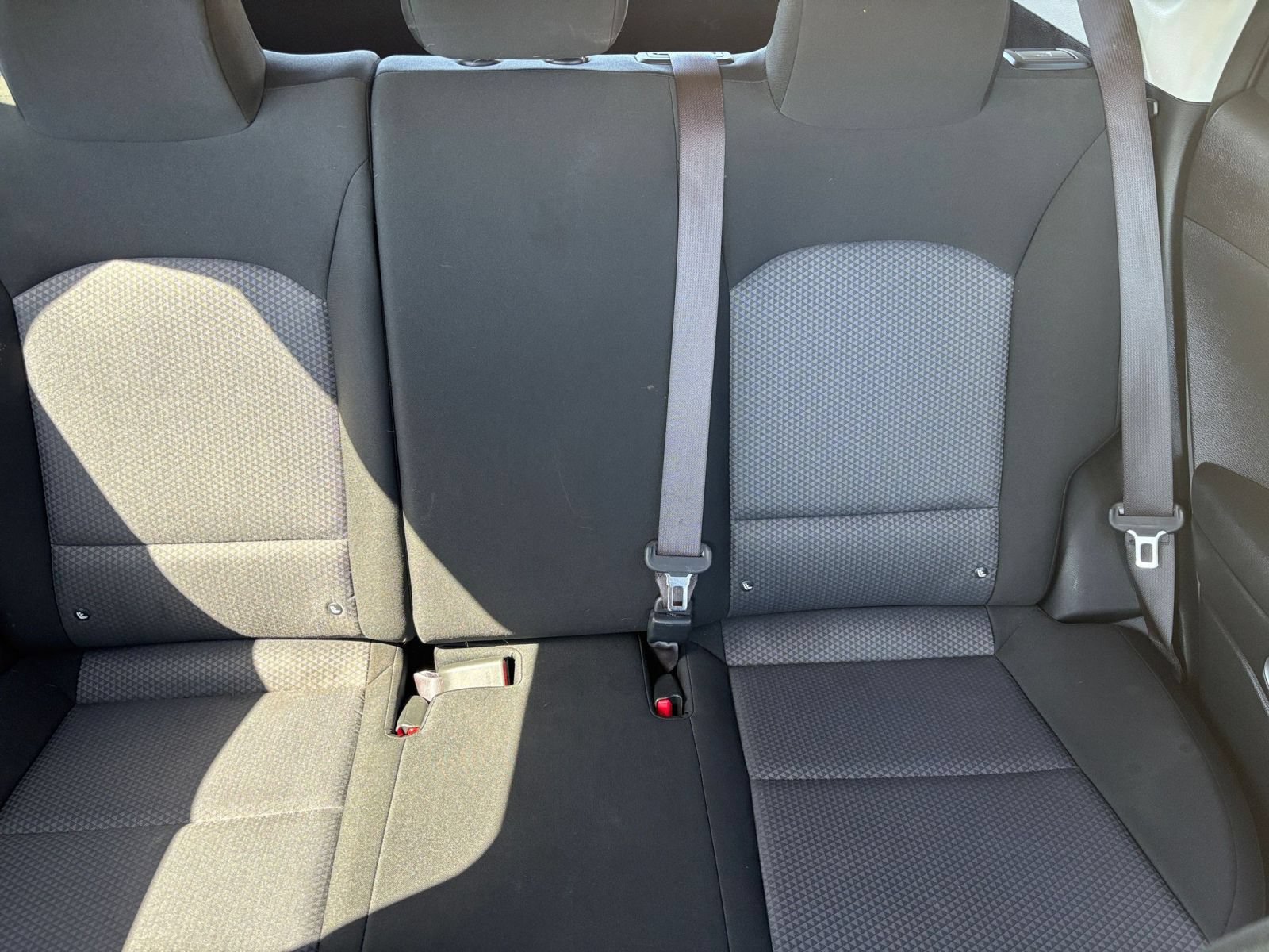 Used 2025 Kia Soul LX w/ LX Technology Package FWD image 35