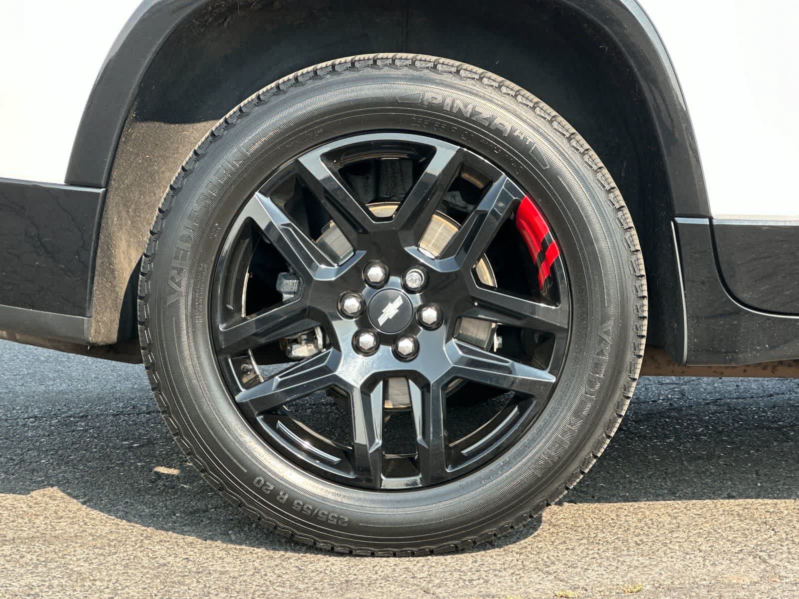 Used 2020 Chevrolet Traverse Premier w/ Redline Edition AWD/4WD image 28