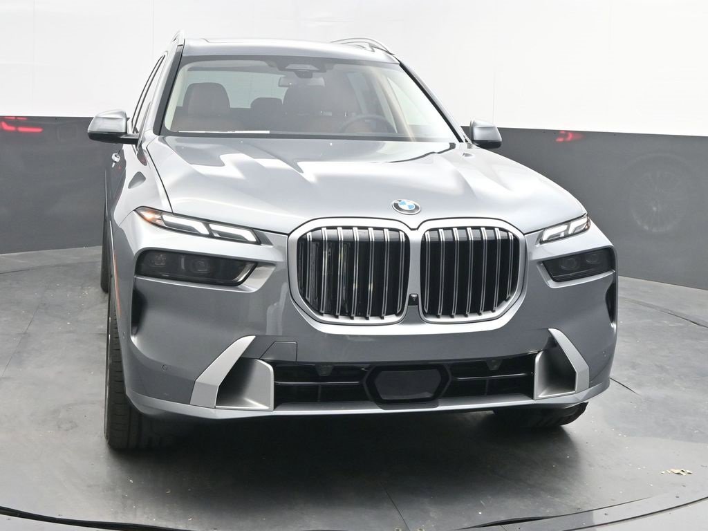 New 2026 BMW X7 xDrive40i image 2