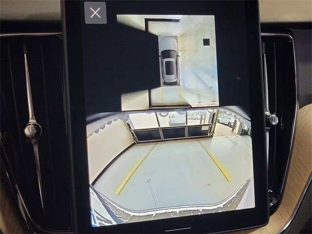 Certified 2026 Volvo XC60 B5 Plus w/ Protection Package Premier image 20