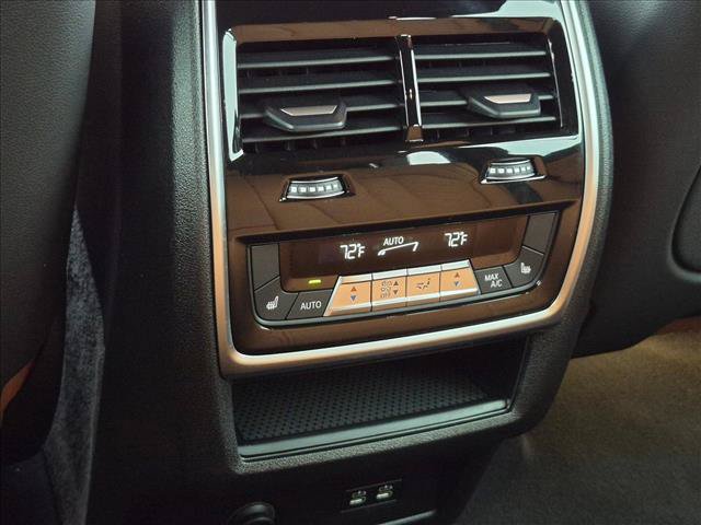 Certified 2026 BMW X5 xDrive40i w/ Climate Comfort Package AWD/4WD image 17