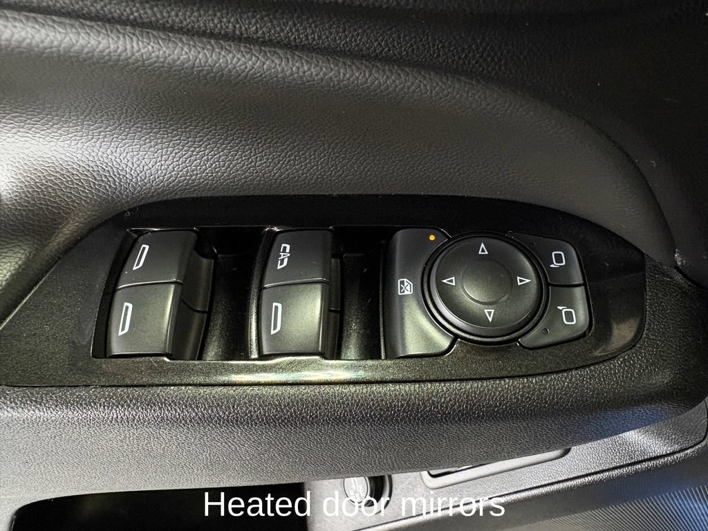 Used 2024 Chevrolet Equinox Premier AWD/4WD image 13