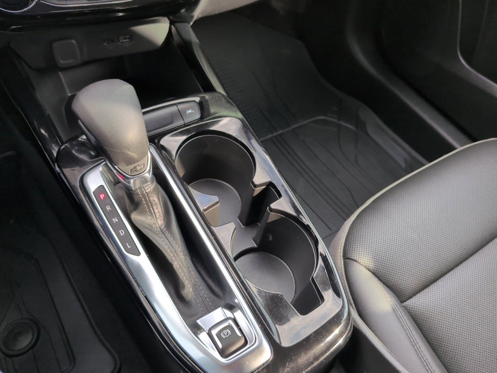 Used 2025 Chevrolet Trax ACTIV w/ Driver Confidence Package image 30