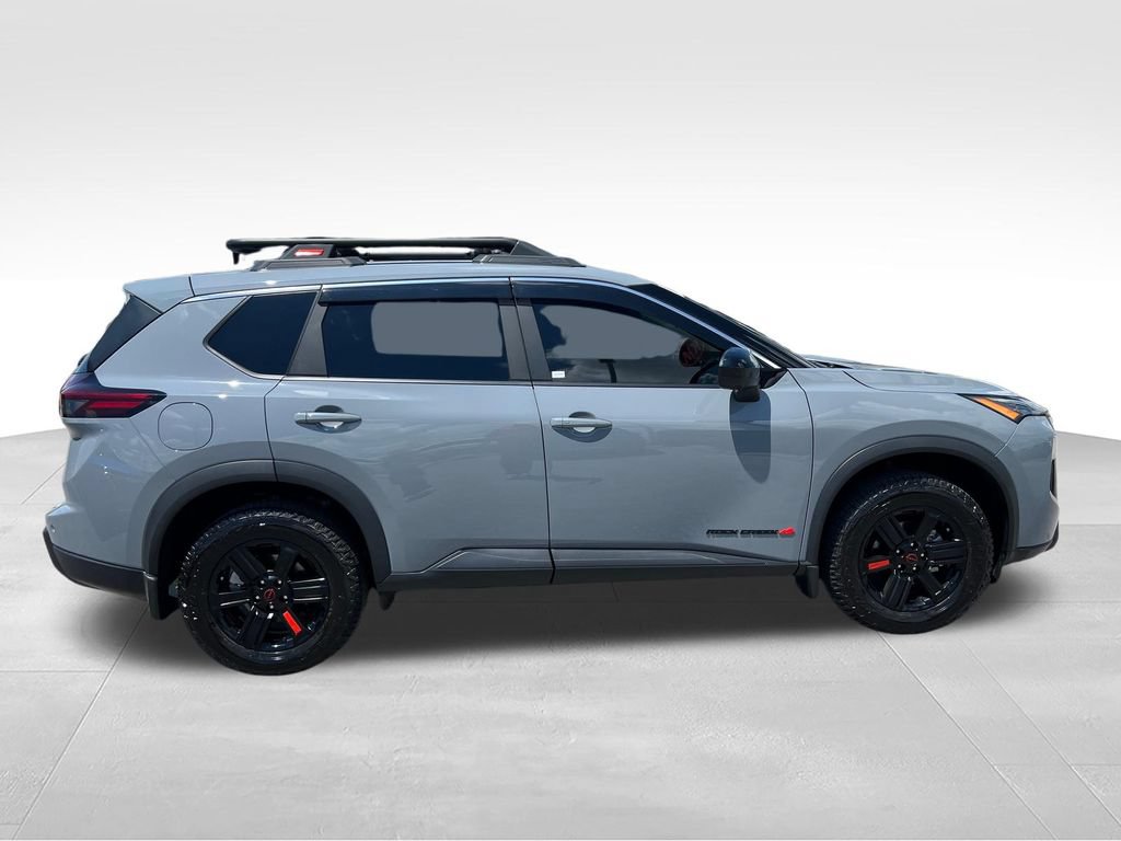 Used 2025 Nissan Rogue SV AWD/4WD image 6