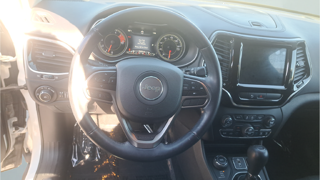 Used 2019 Jeep Cherokee Limited AWD/4WD image 30