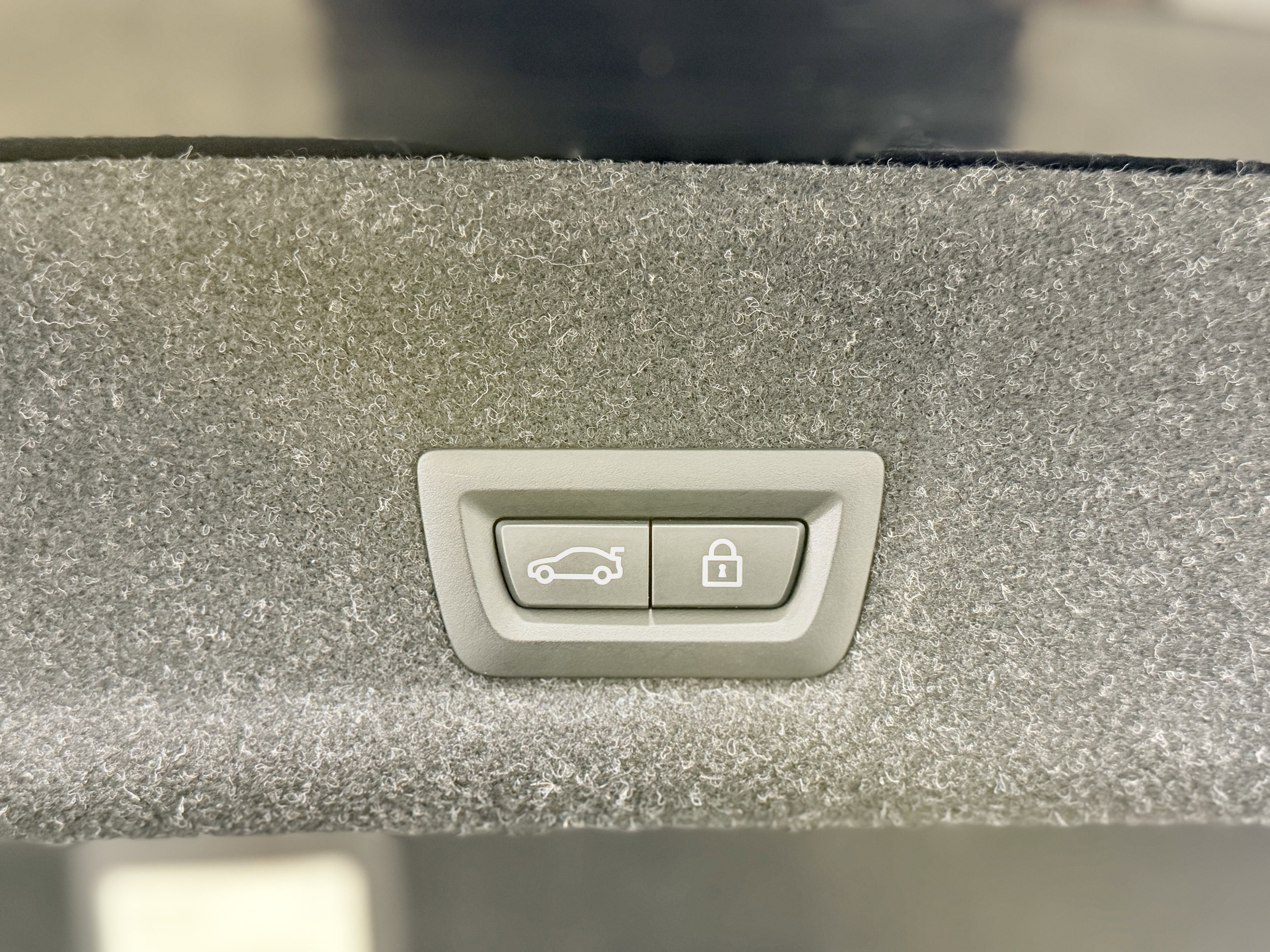 Used 2021 BMW 330i Sedan w/ Convenience Package image 11