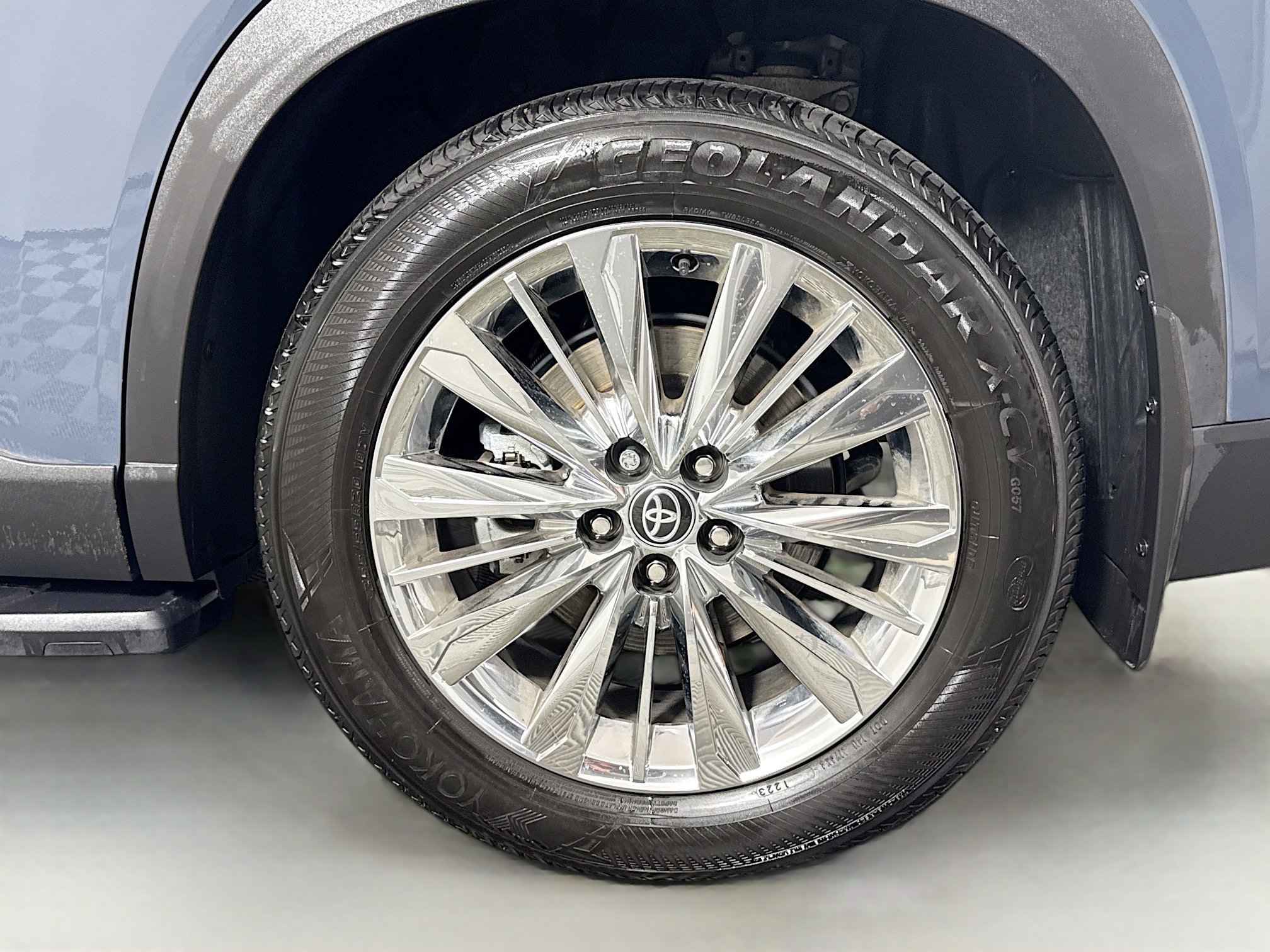 Used 2024 Toyota Grand Highlander Platinum image 31