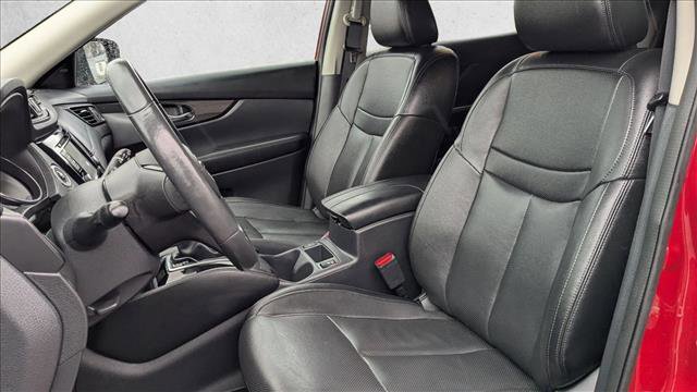 Used 2017 Nissan Rogue SL w/ SL Premium Package image 24