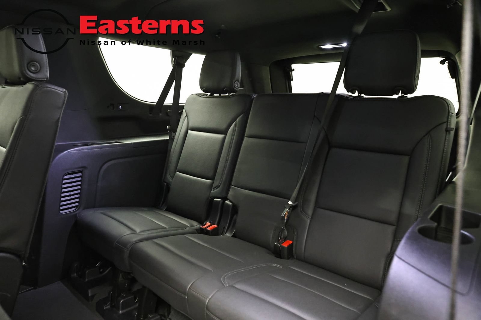 Used 2025 Chevrolet Suburban Z71 AWD/4WD image 27