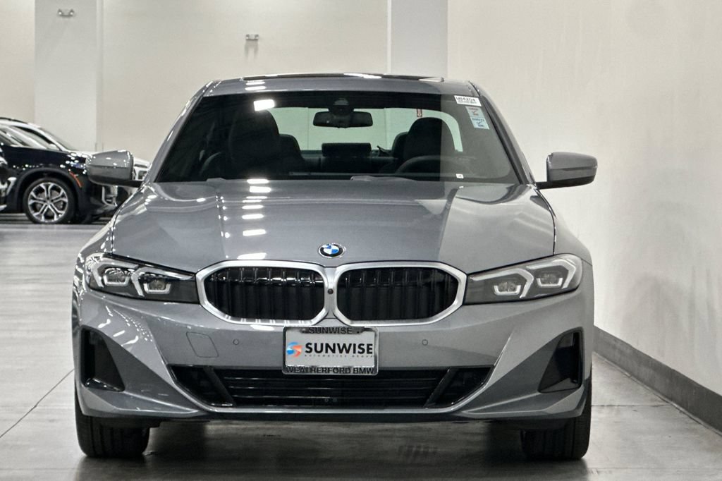 Used 2026 BMW 330i Sedan w/ Premium Package RWD image 9