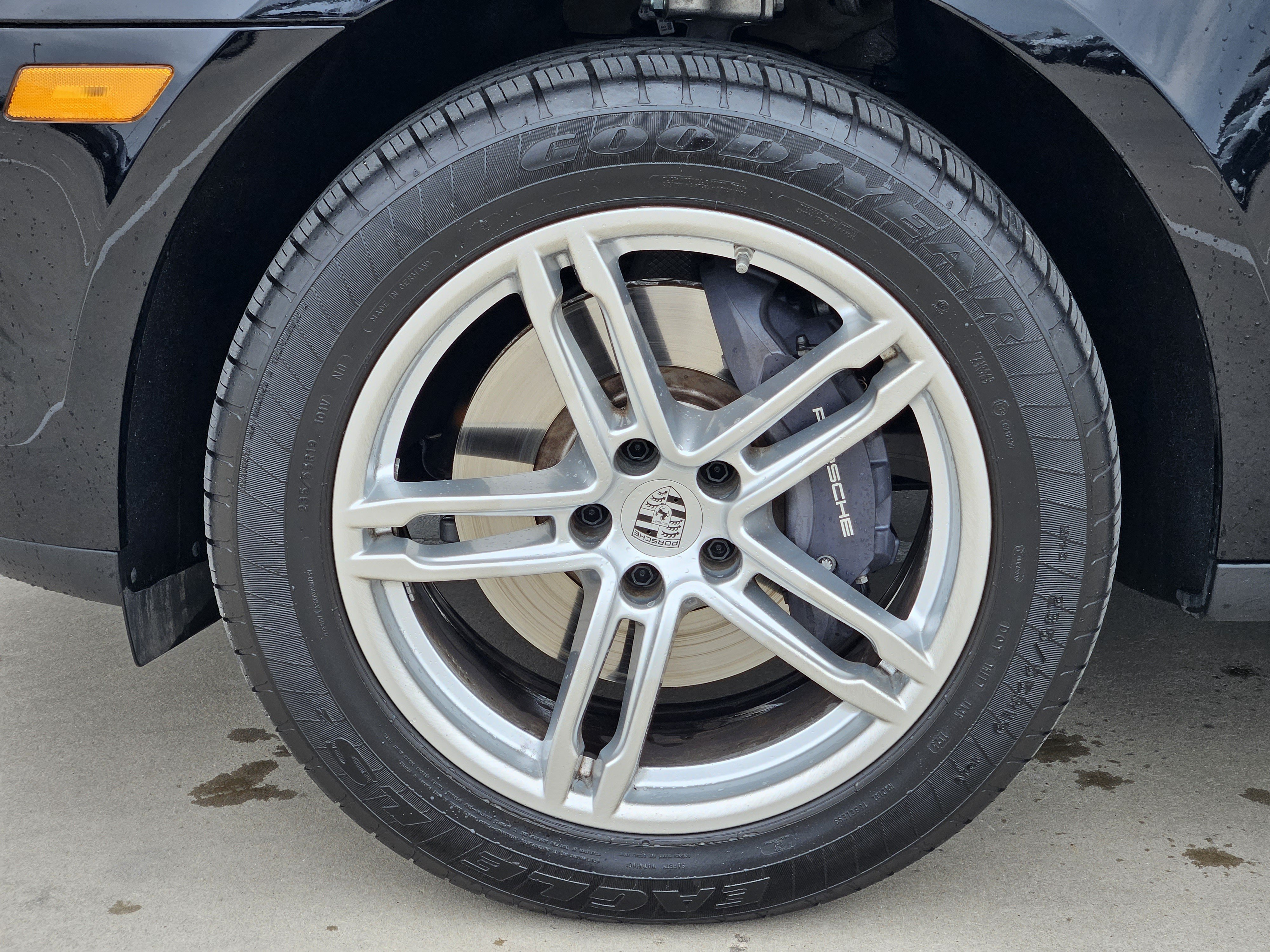 Certified 2026 Porsche Macan AWD/4WD image 14