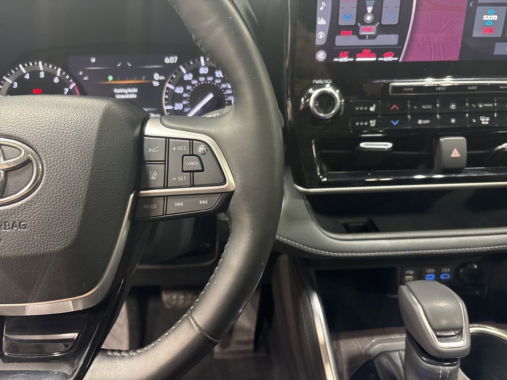 Used 2022 Toyota Highlander Platinum image 23