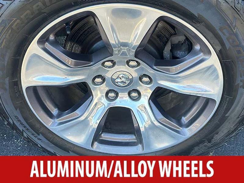 Used 2019 RAM 1500 Laramie AWD/4WD image 6