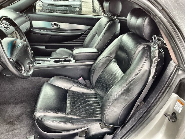 Used 2004 Ford Thunderbird RWD image 21