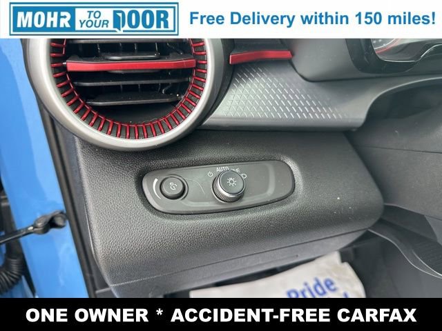 Used 2024 Chevrolet Trax RS w/ Sunroof Package image 21