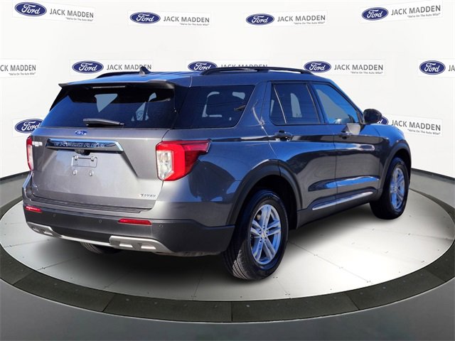 Certified 2022 Ford Explorer XLT w/ Equipment Group 202A image 5