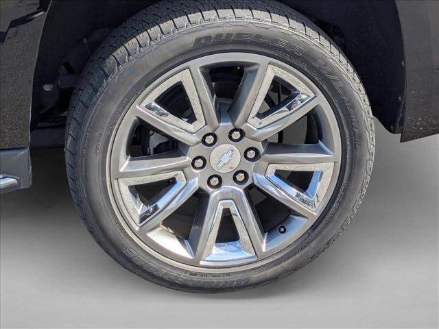 Used 2018 Chevrolet Suburban Premier image 23