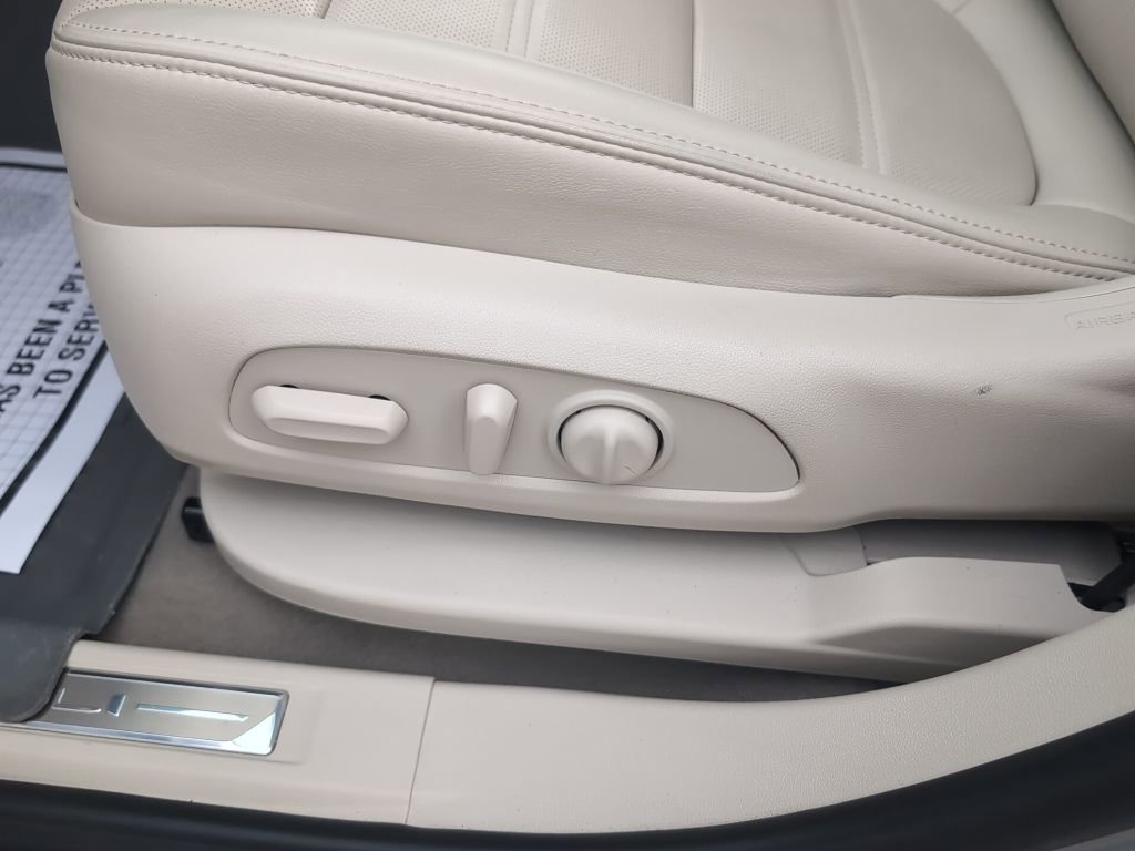 Used 2023 GMC Acadia Denali w/ Denali Ultimate Package image 22