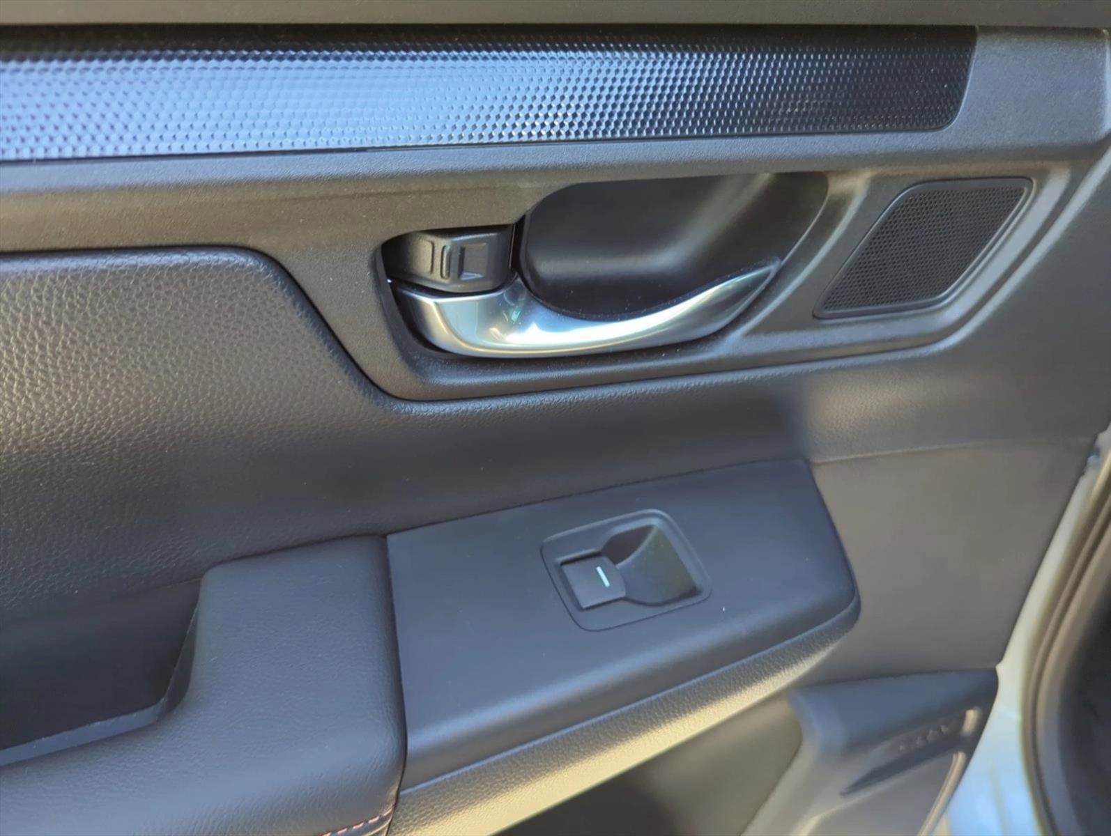 Used 2025 Honda CR-V Sport-L image 22