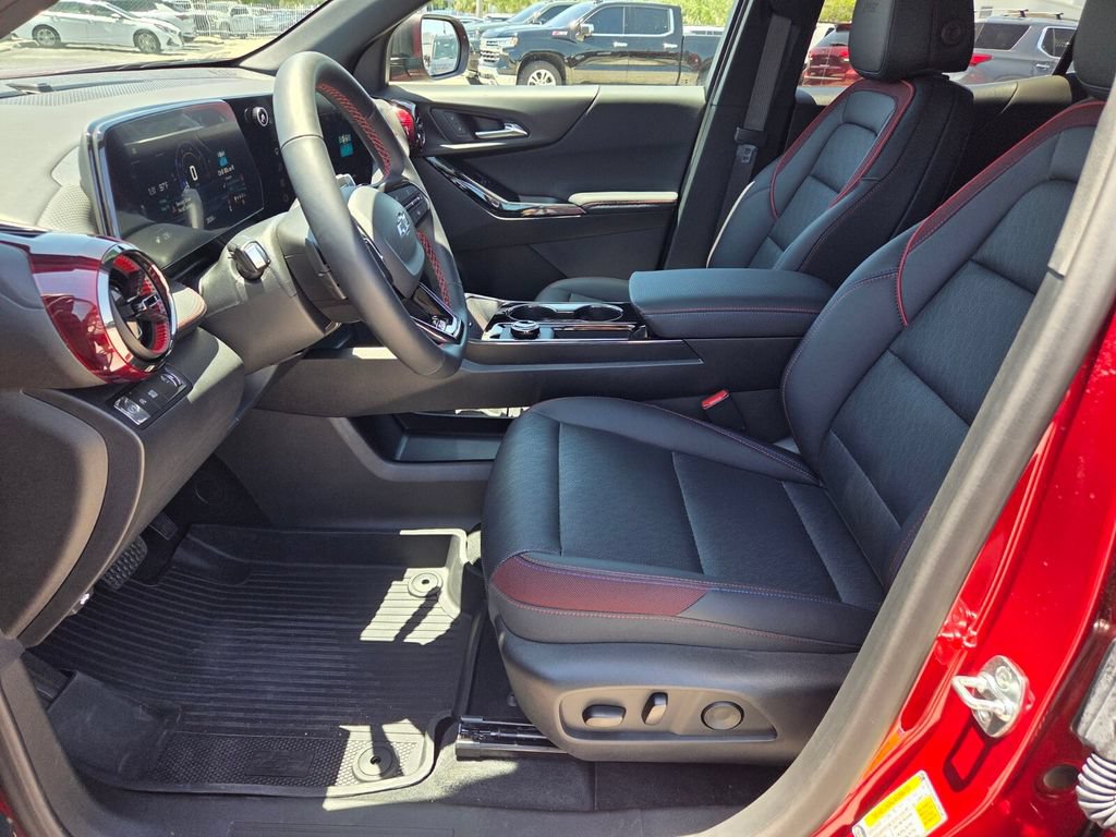 Certified 2026 Chevrolet Equinox RS w/ LPO, Floor Liner Package FWD image 4